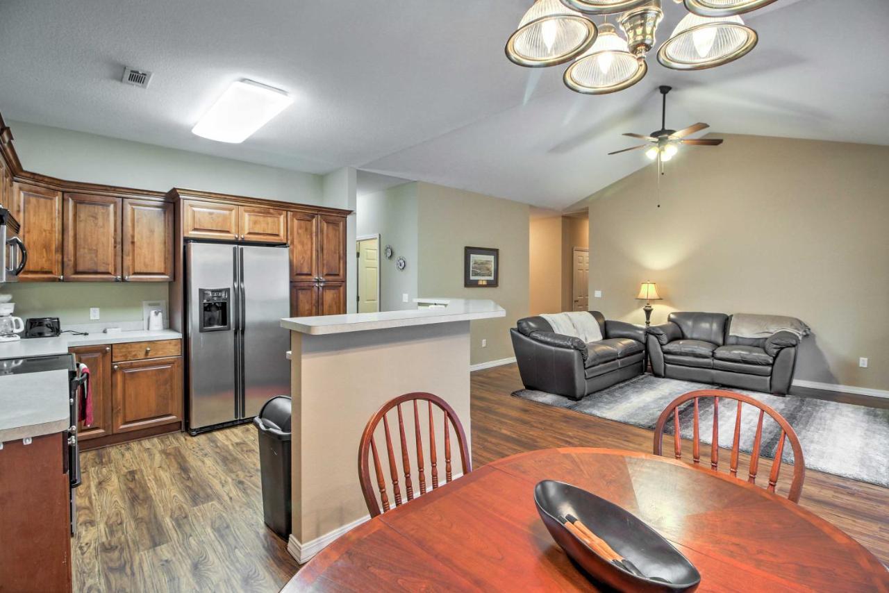 Branson Home With Deck Walk To The Strip And Creek! Екстериор снимка