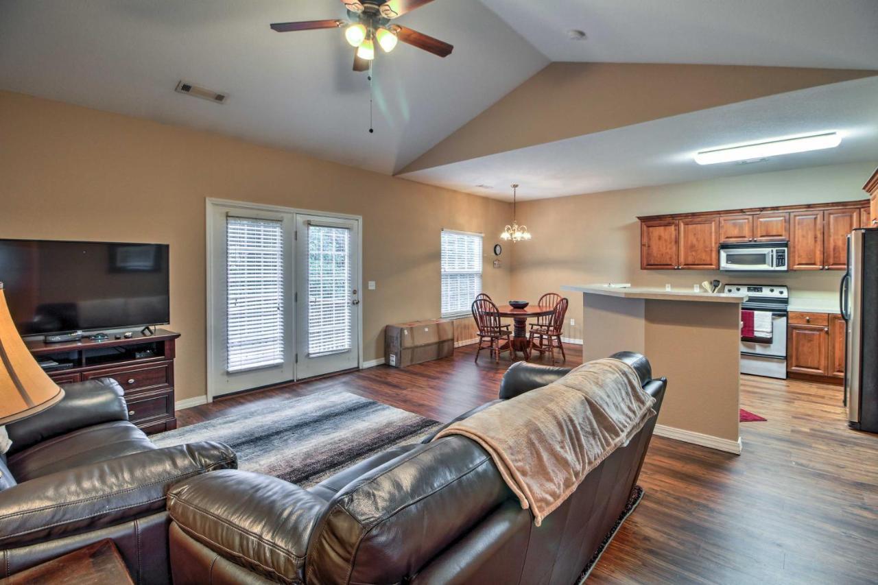 Branson Home With Deck Walk To The Strip And Creek! Екстериор снимка