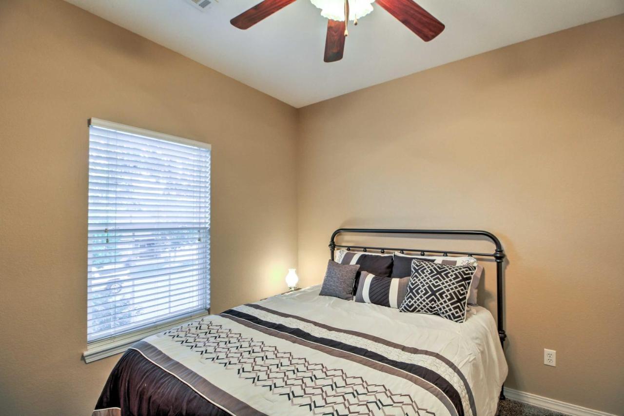 Branson Home With Deck Walk To The Strip And Creek! Екстериор снимка